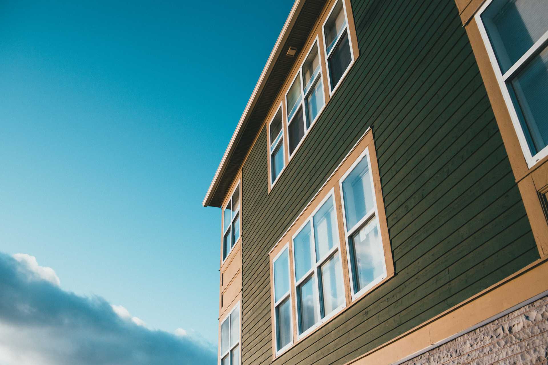 The True ROI of Premium Siding: Why Cheaper Exterior Materials Erase Long-Term Value - Central Texas Efficient Windows and Siding